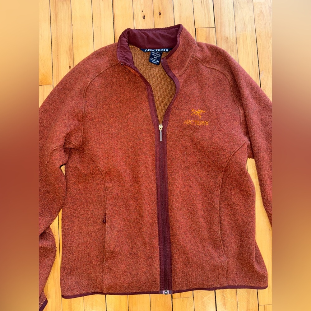 Arc’teryx men’s zip up size medium